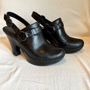 Mule with back strap, black leather